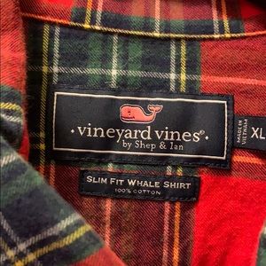 Men’s XL plaid Vineyard Vines button down shirt